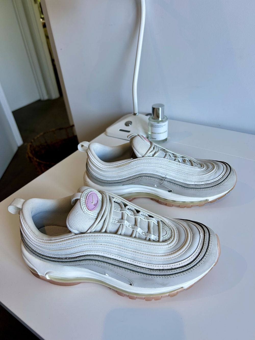 Nike Air Max 97 White Pink Gum Sole Women’s Sneakers CW5567-100 Size 8/EUR 39