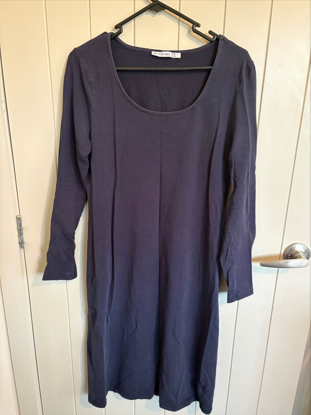 Betty Basics Navy Long Sleeve Dress