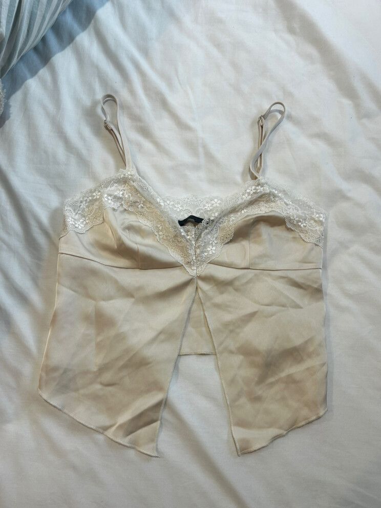 Ava & Ever Lace trim top cream