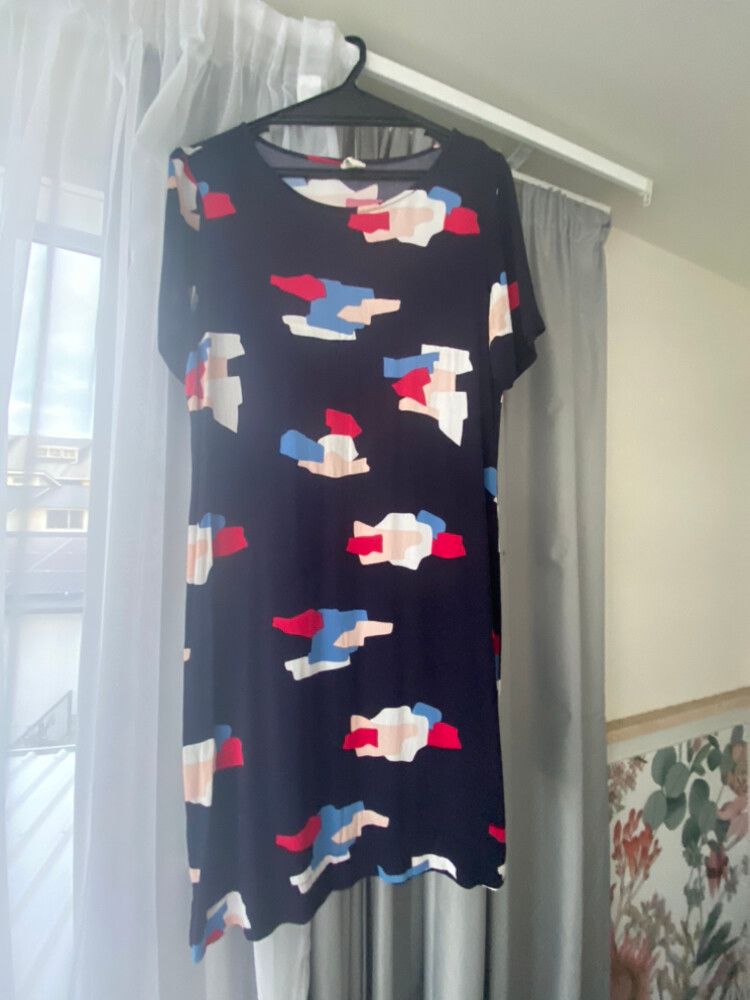 Graphic Shift Dress