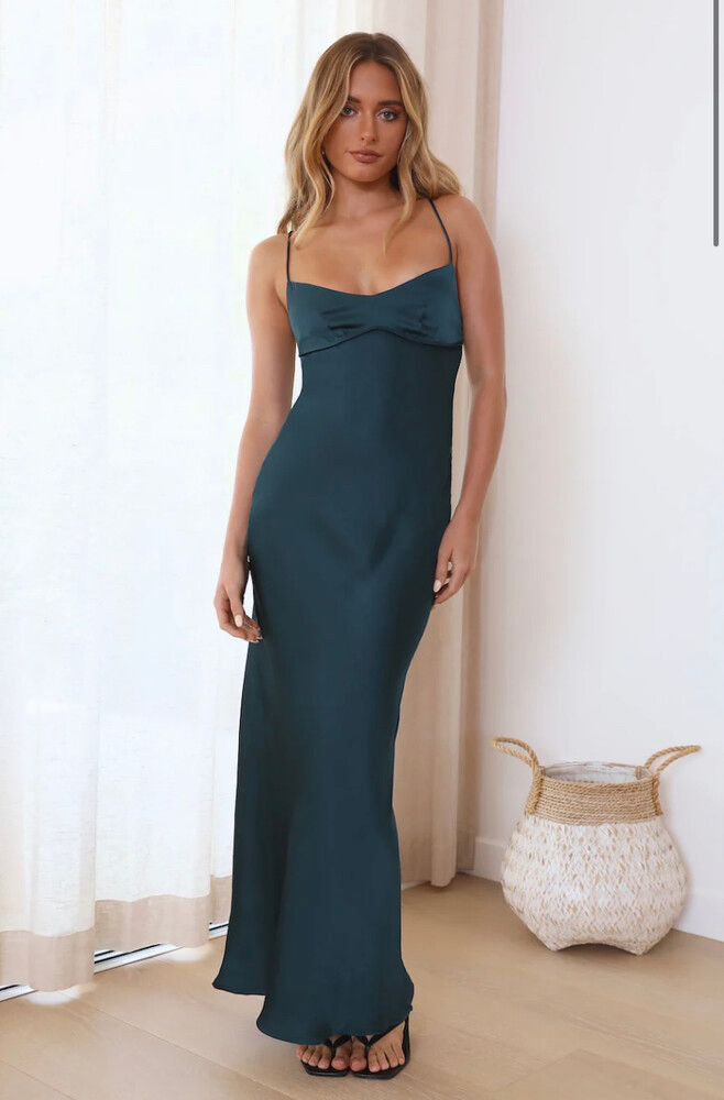 Hello Molly - IT'S GIVING STYLE SATIN MAXI DRESS GREEN SIZE XS on Designer  Wardrobe