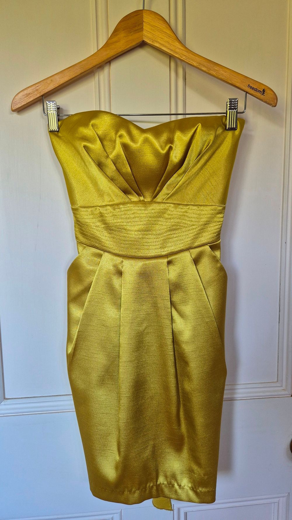 windsor yellow dress Windsor Bethanie Gown Yellow – Hire For A Night main image 1