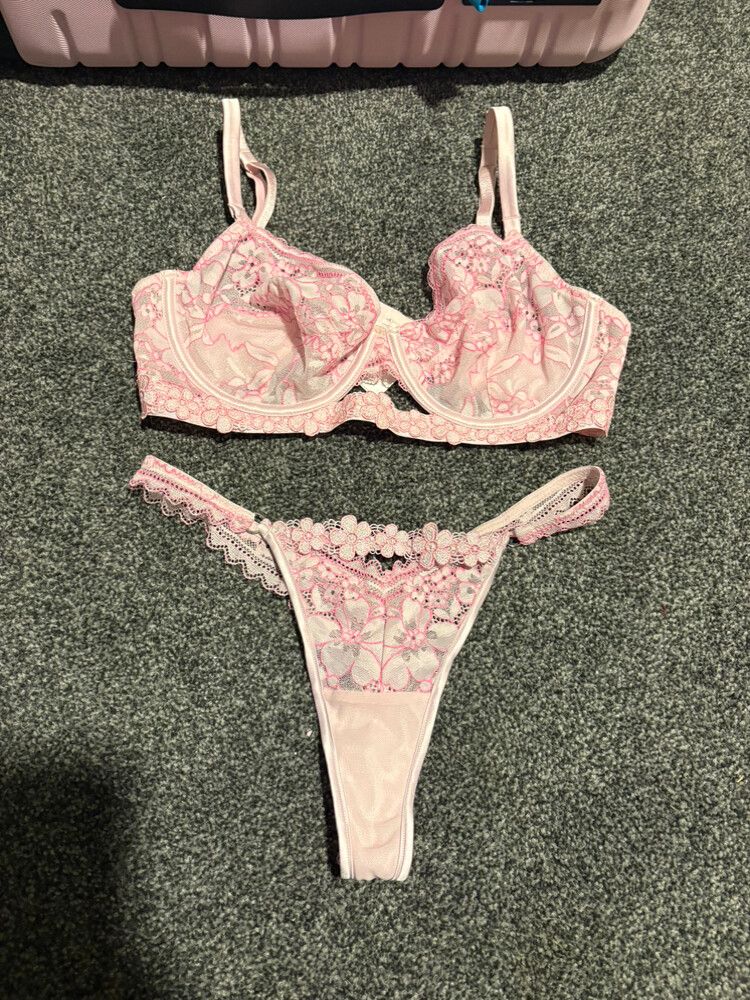Bras N Things Pink Lace Bra And Brief Set
