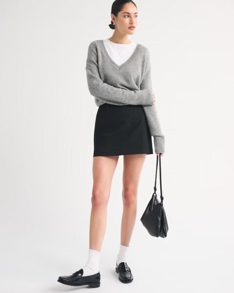 Scarlett Forme Black Mini Skort