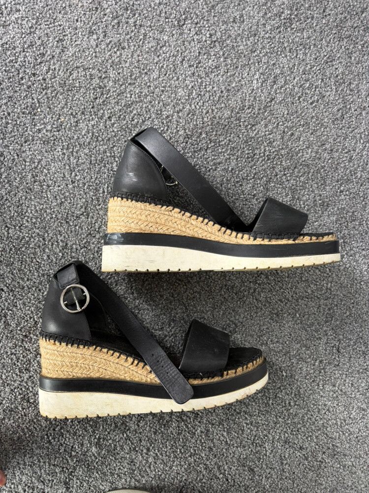 Jo Mercer Wedge