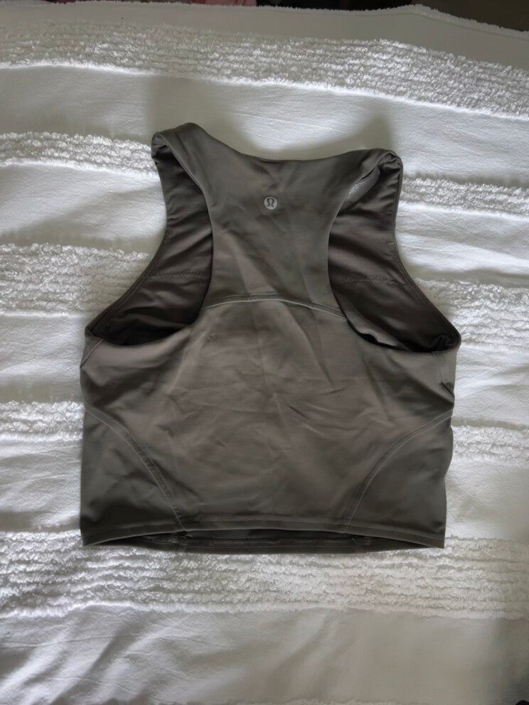 Lululemon crop top