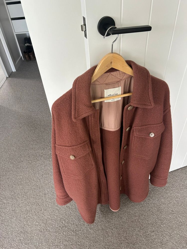 Aritzia / Wilfred Free Ganna shaket