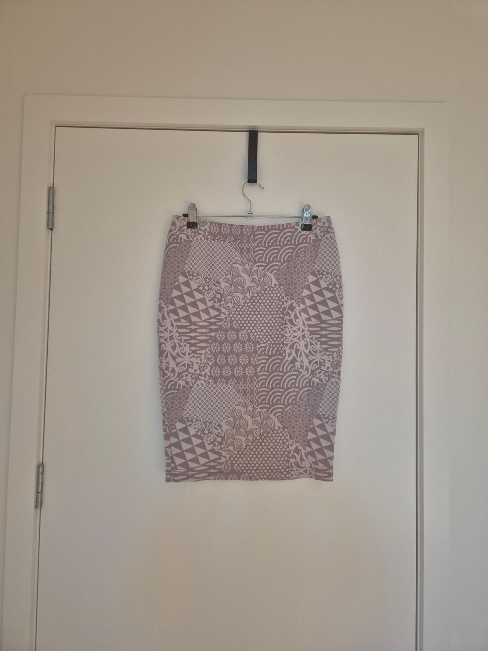 purple + grey stretch skirt (osfa)