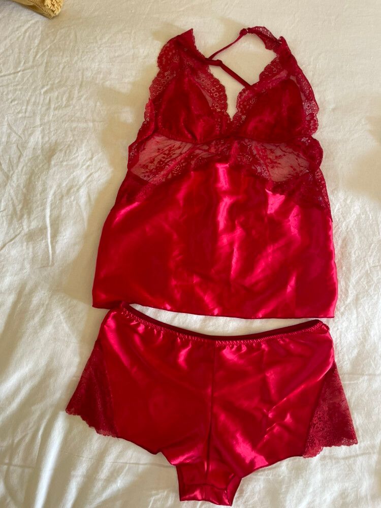 Frederick's of Hollywood Red Lace Lingerie Set