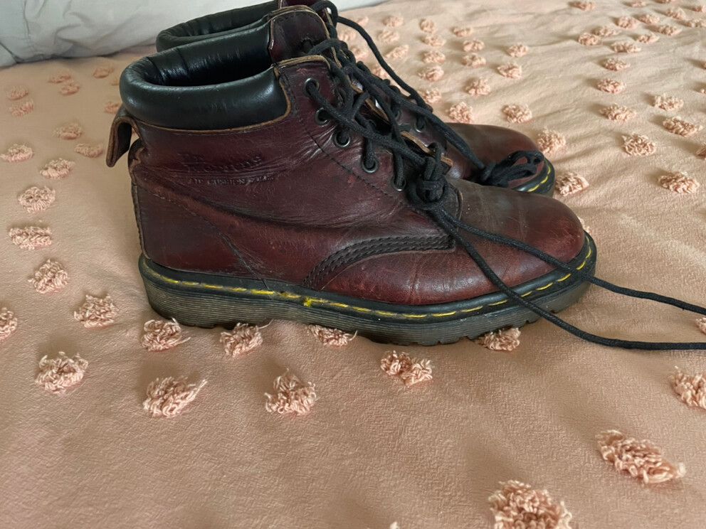 vintage Dr. Martens Brown Leather Boots size 8