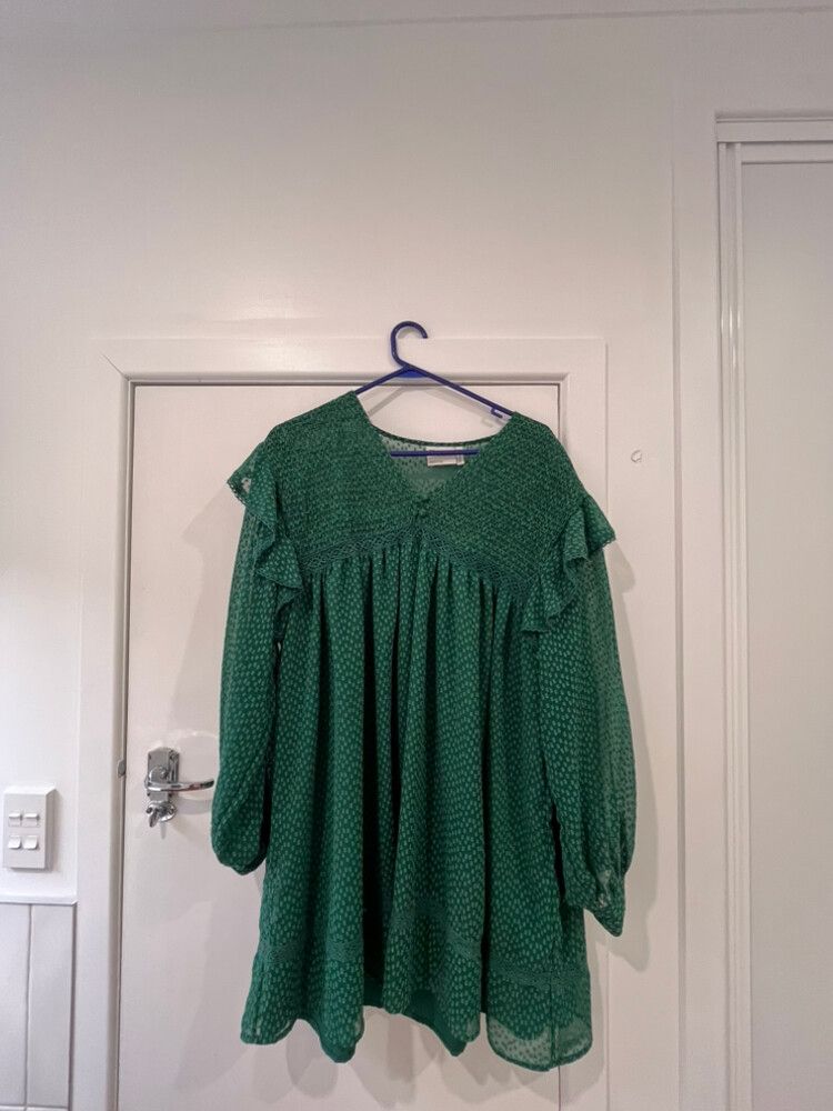 ASOS - ASOS DESIGN Green Polka Dot Dress on Designer Wardrobe