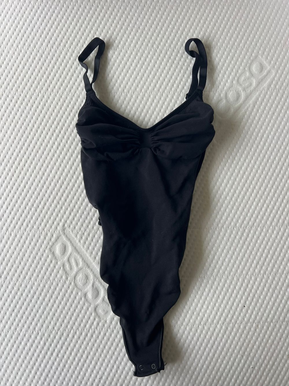 Seamless Sculpt Thong Bodysuit in Onyx
