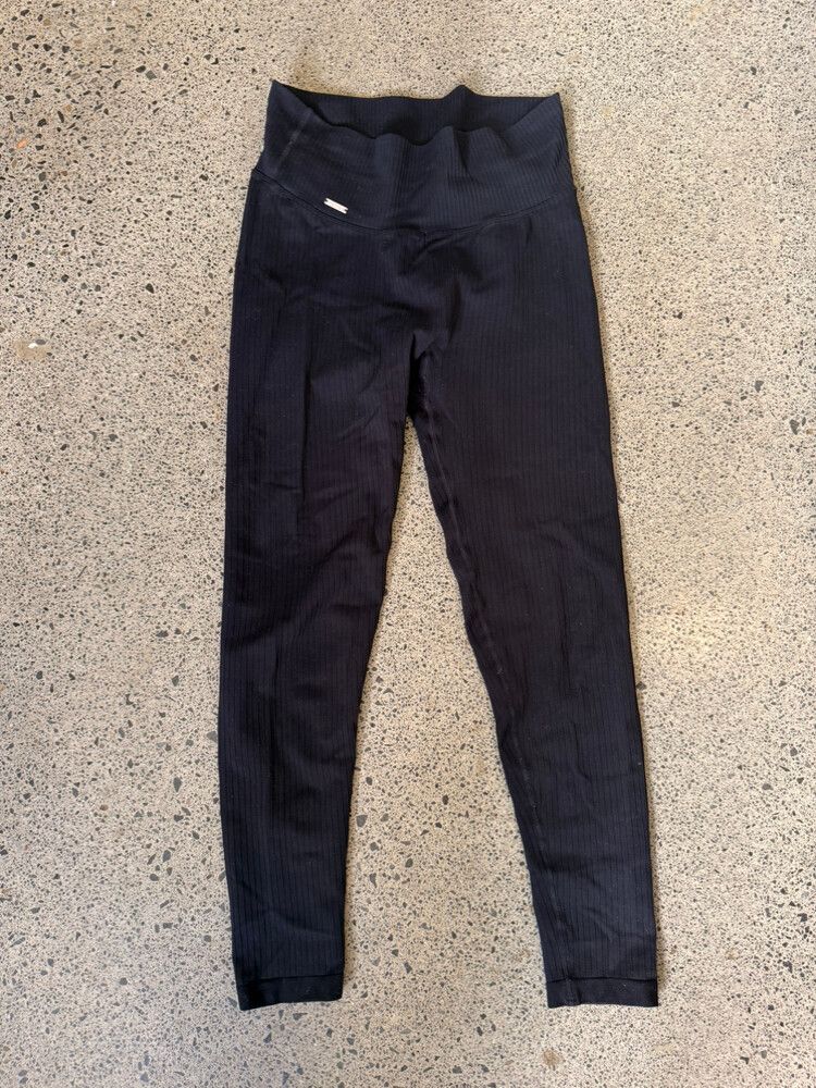 Aim’n Black Ribbed Leggings