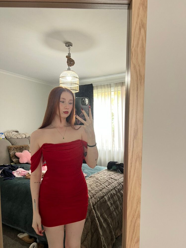 Kameli boutique Red mini dress