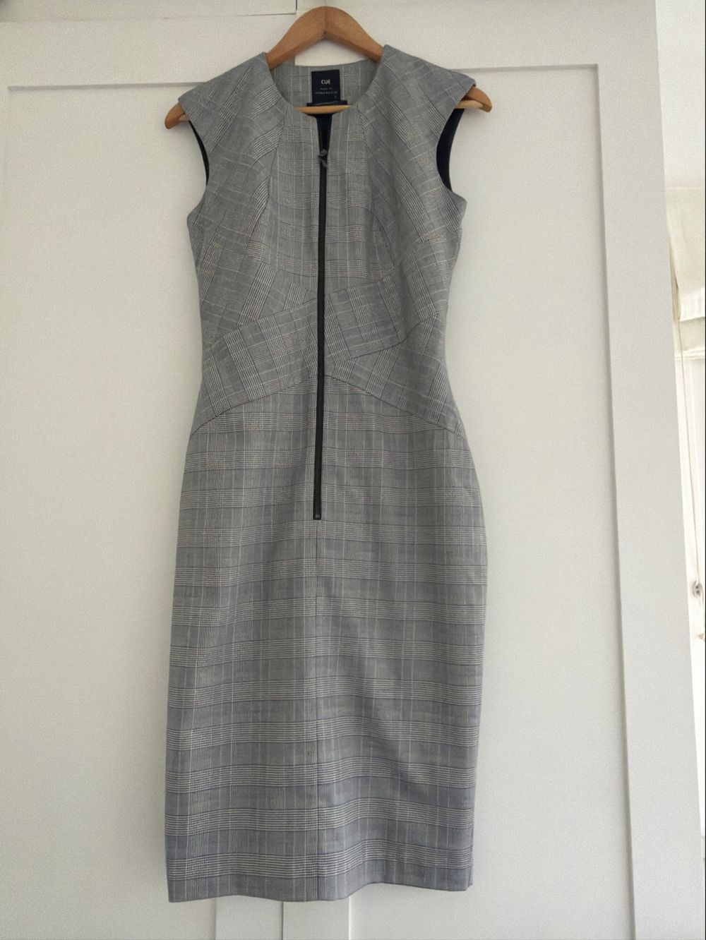 Cue Grey Plaid Sleeveless Midi Dress