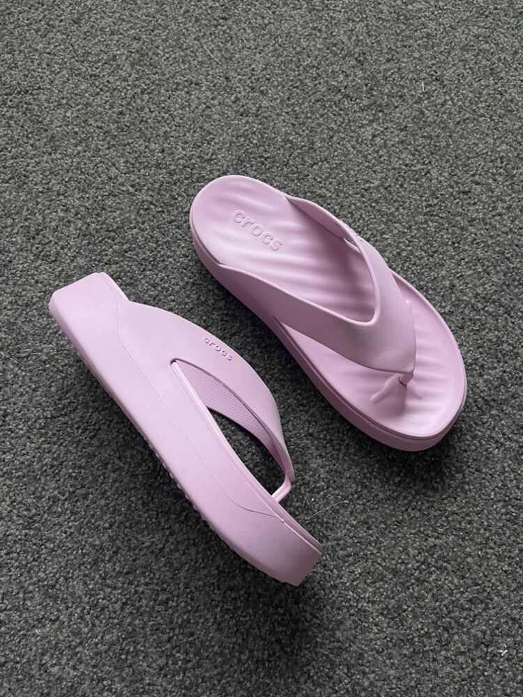Crocs getaway platform sandals