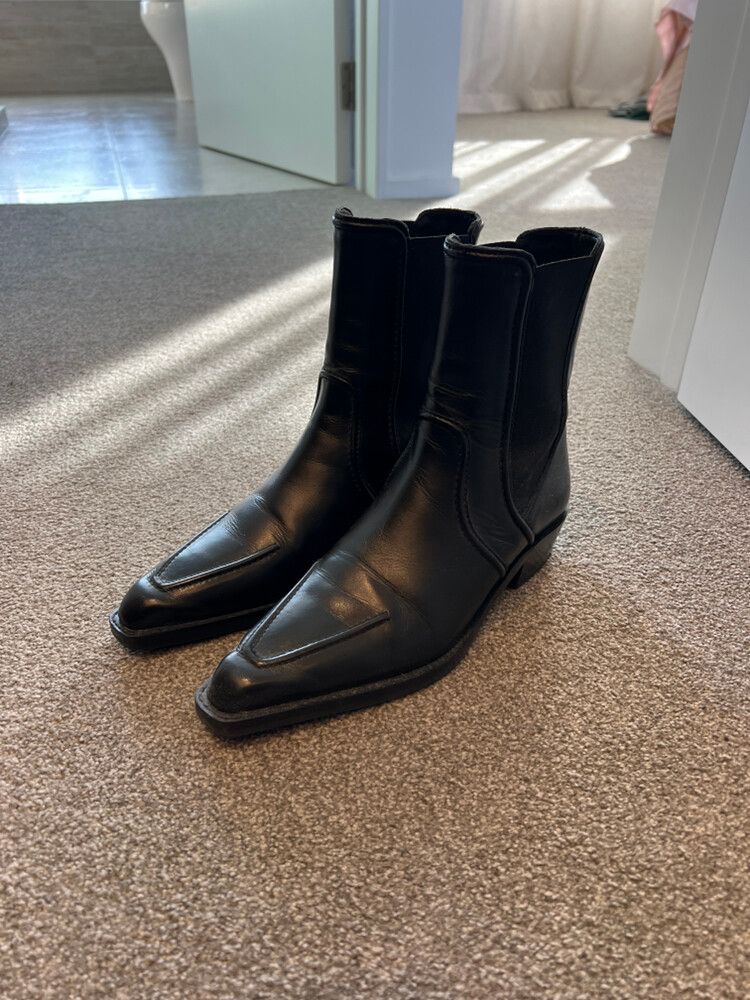 Pointed For Boot