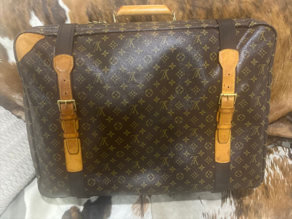Loui Vuitton Monogram -Suitcase Vintage