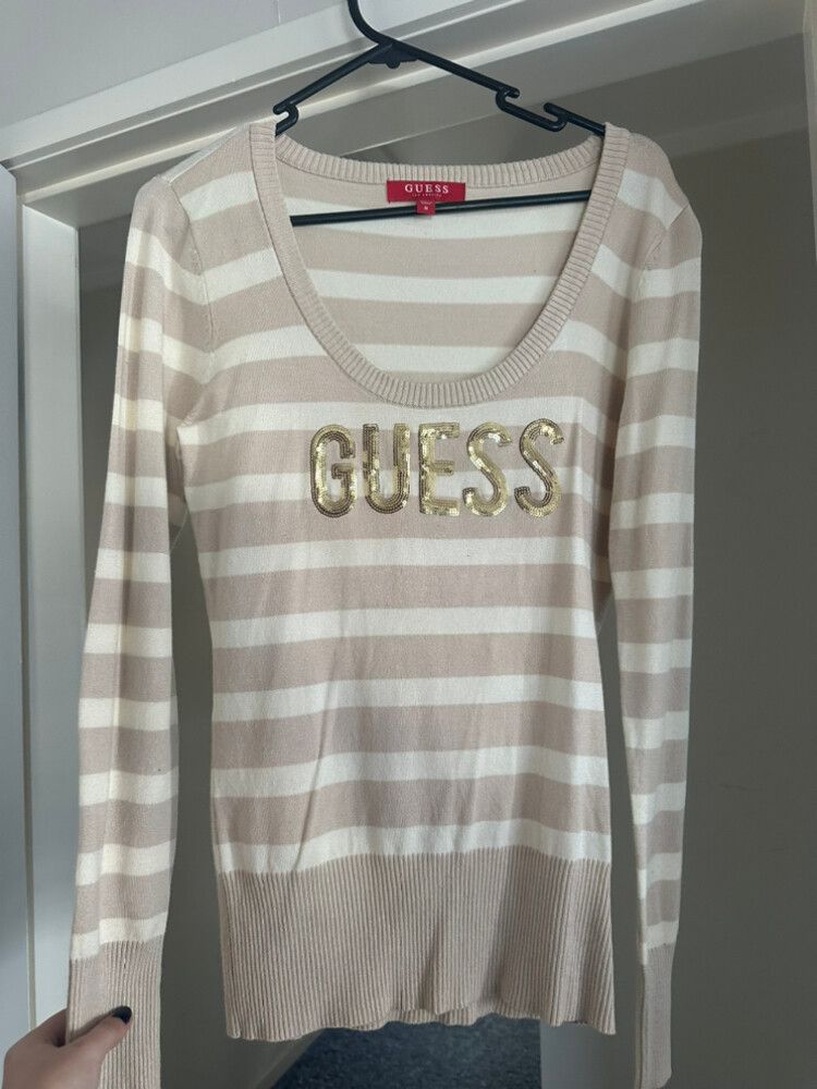 Guess Top