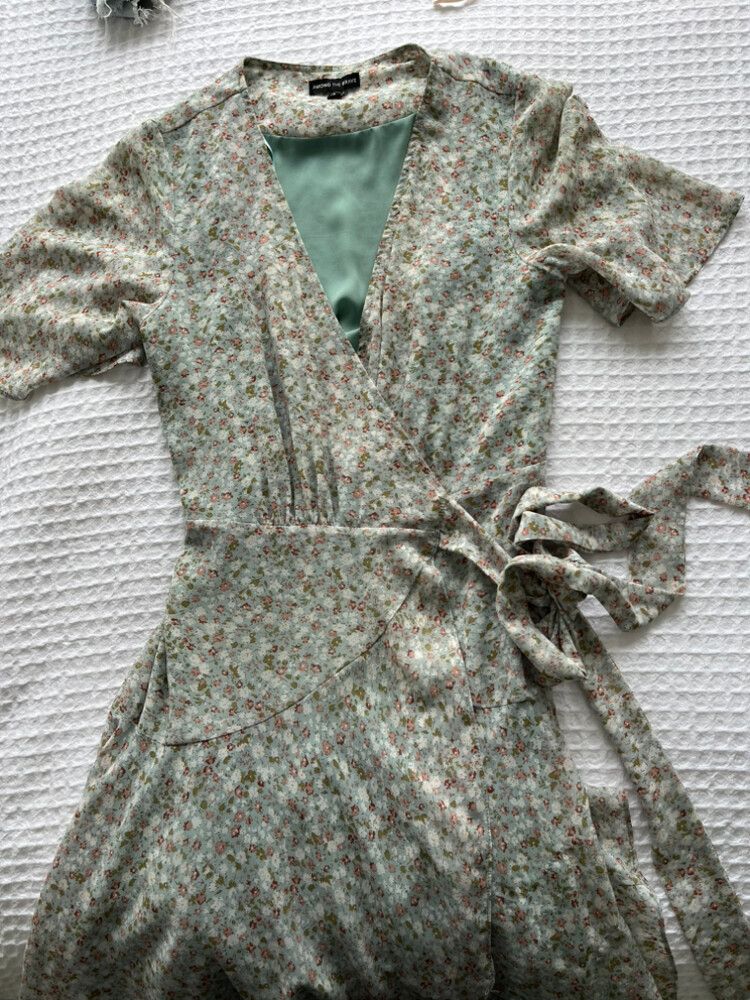 green emerald velvet dress Embellished Sweetheart-Neck Midi Dress in Teal Green - 4