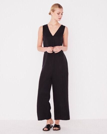 Assembly label column jumpsuit