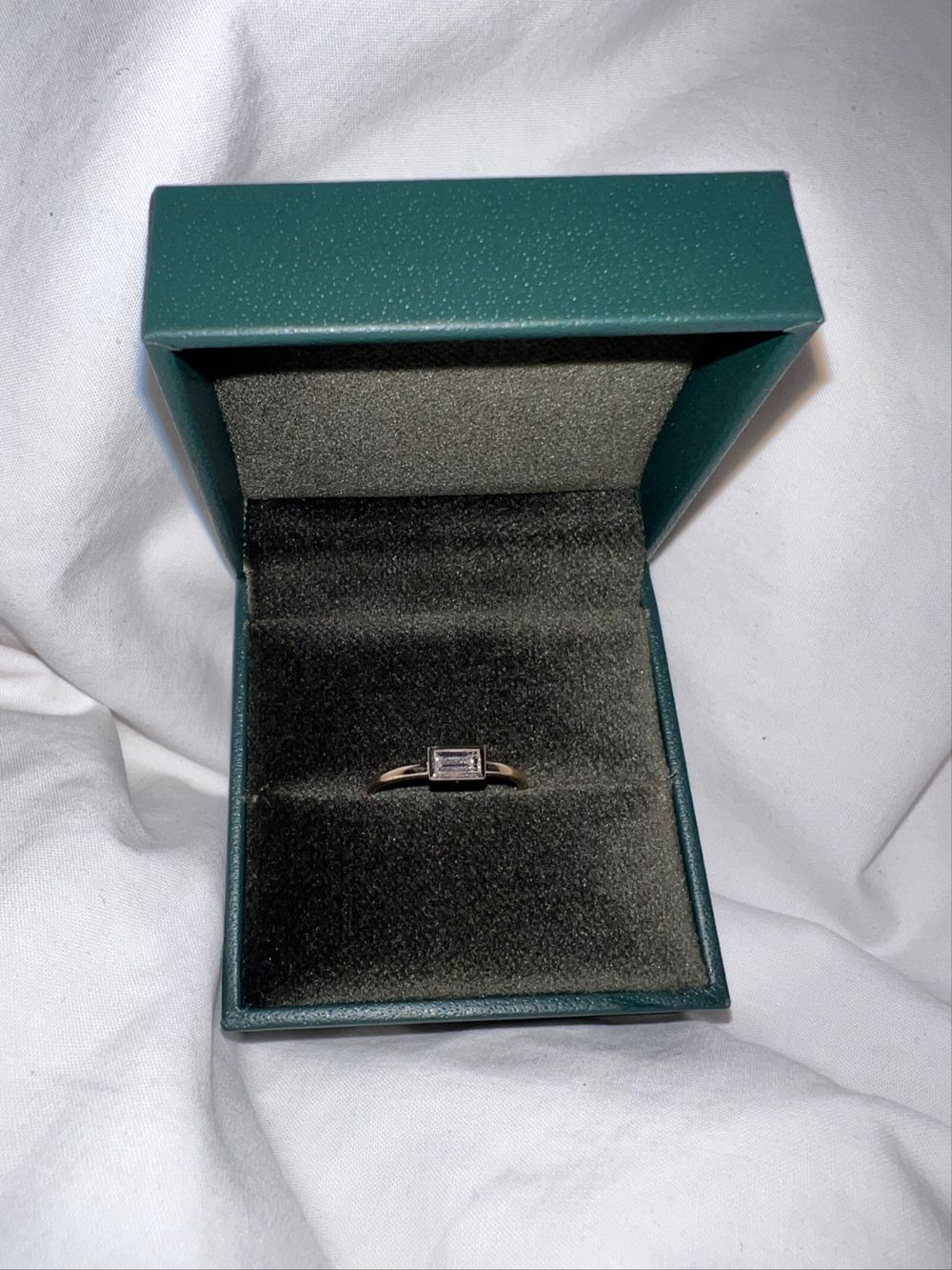 Mon Petit lab-grown diamond ring