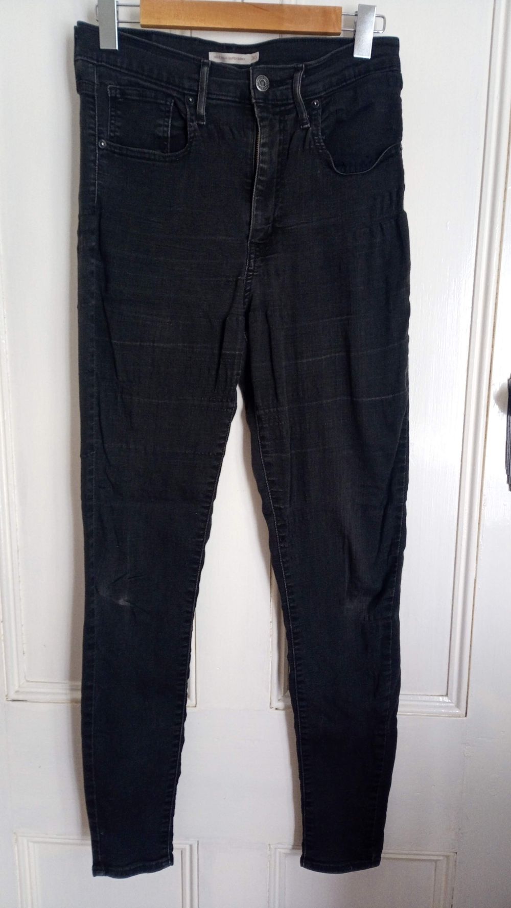 Levis Black Mile High Skinny Jeans
