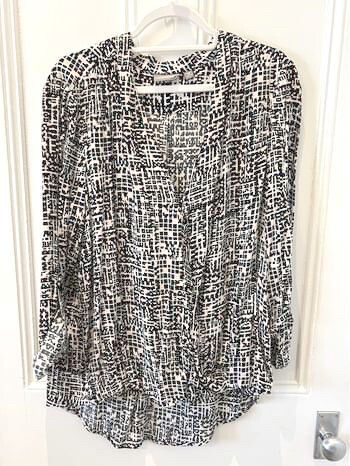 SUSSAN 18 Black White & Pink Blouse