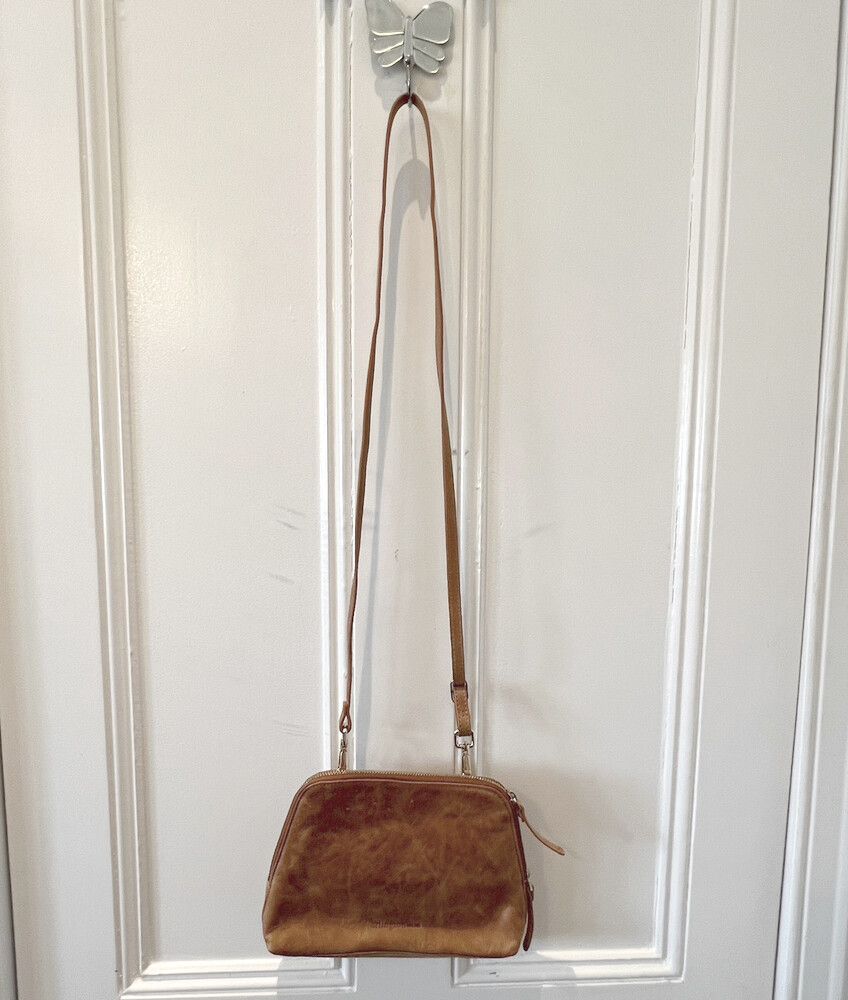 ARLINGTON MILNE CROSSBODY BAG
