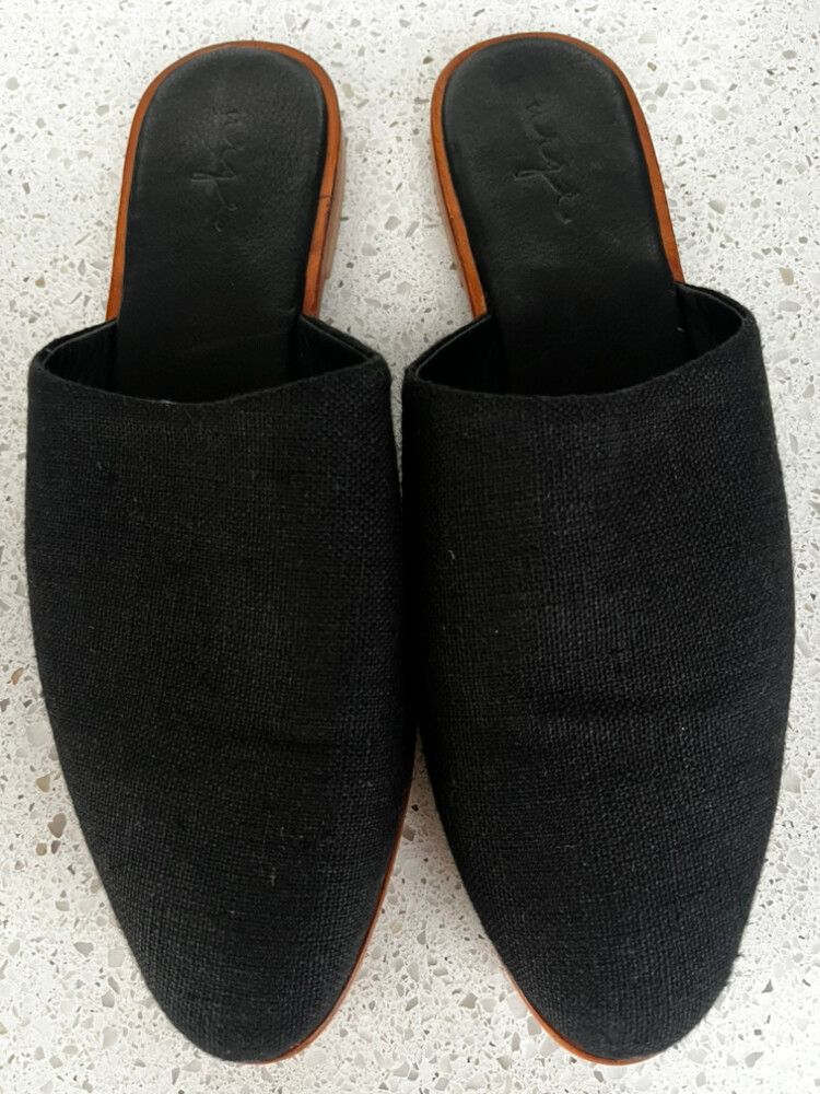 Black Mules