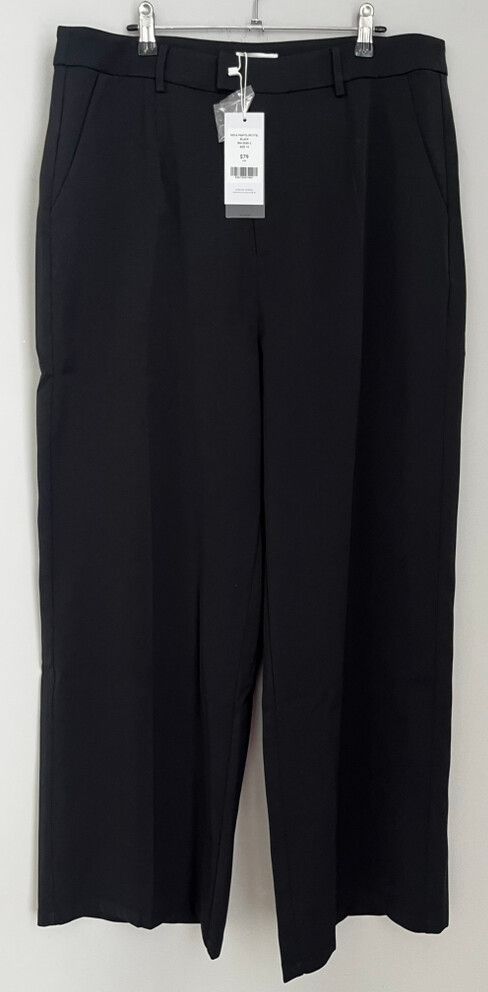 Charcoal Clothing Neva Black Petite Pants