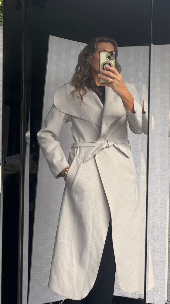 Prettylittlething Beige/light grey Coat