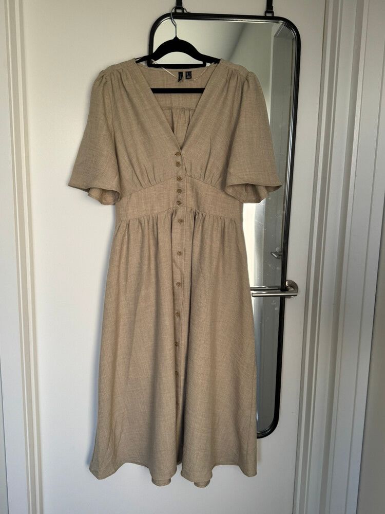 Vero moda Button-up Beige Dress