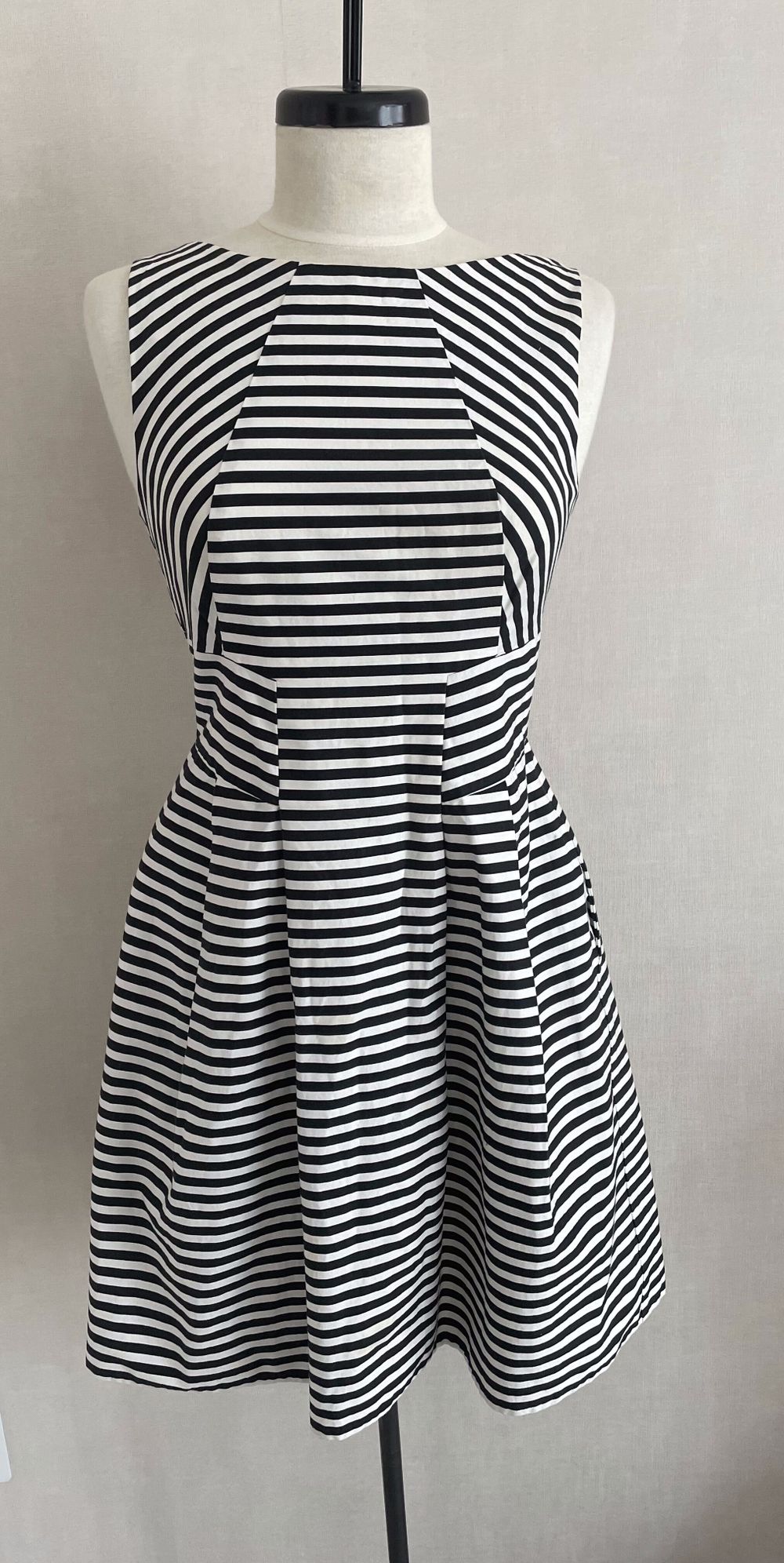 cue fit and flare dress CUE Black Rose Gold Zip Front Office Fit & Flare Dress
