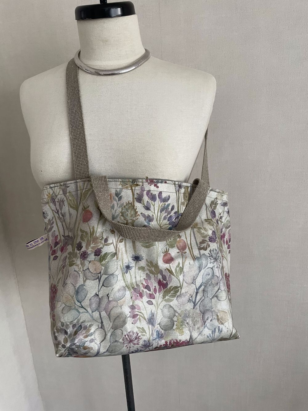 Elizabeths Creations Handmade Tote Bag - Voyage Maison Hedgerow Linen - Cottage Core