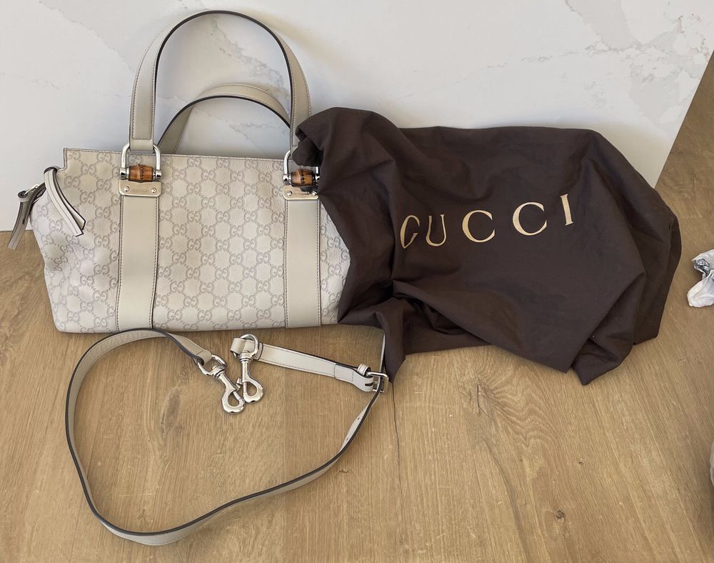 Authentic Gucci Leather Bamboo Bar Satchel (Full Set)
