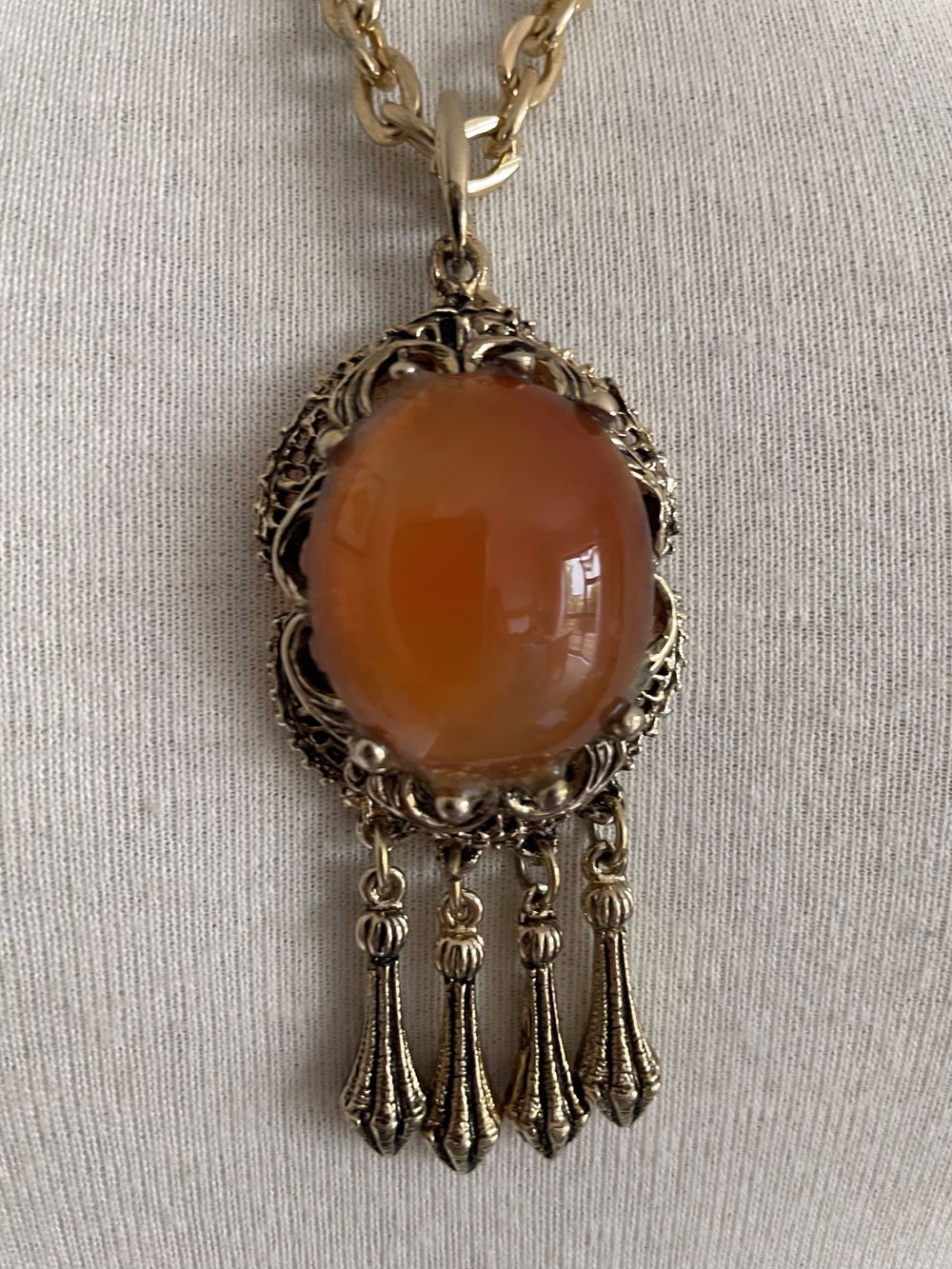 Vintage 1970s Faux Carnelian Tassel Pendant Necklace Boho