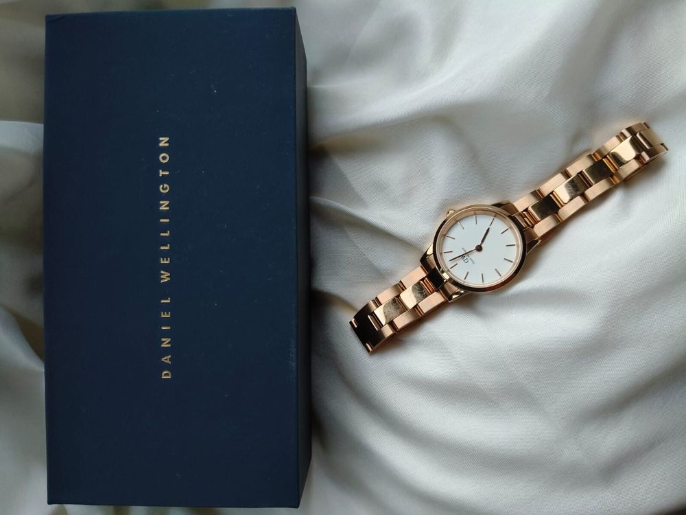 Daniel Wellington Iconic Link 28mm Watch – Rose Gold RRP $370
