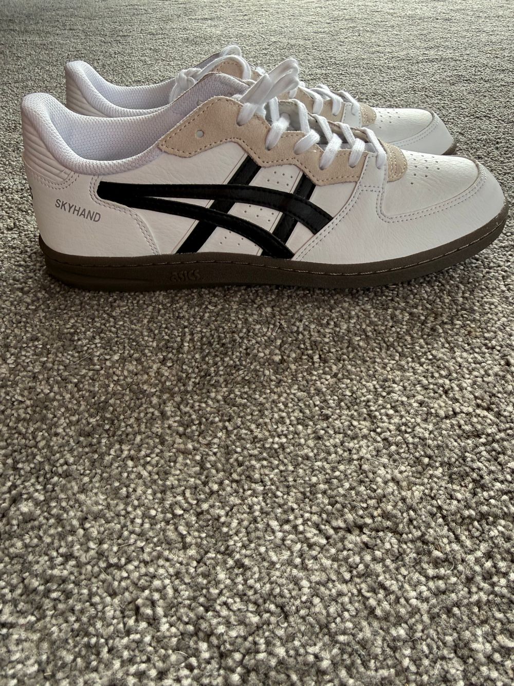 Asics Skyhand