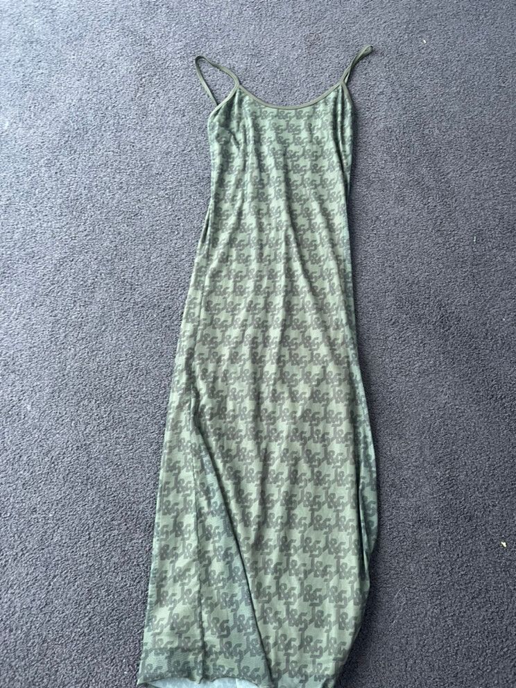green emerald velvet dress Jagger and Stone main image 1