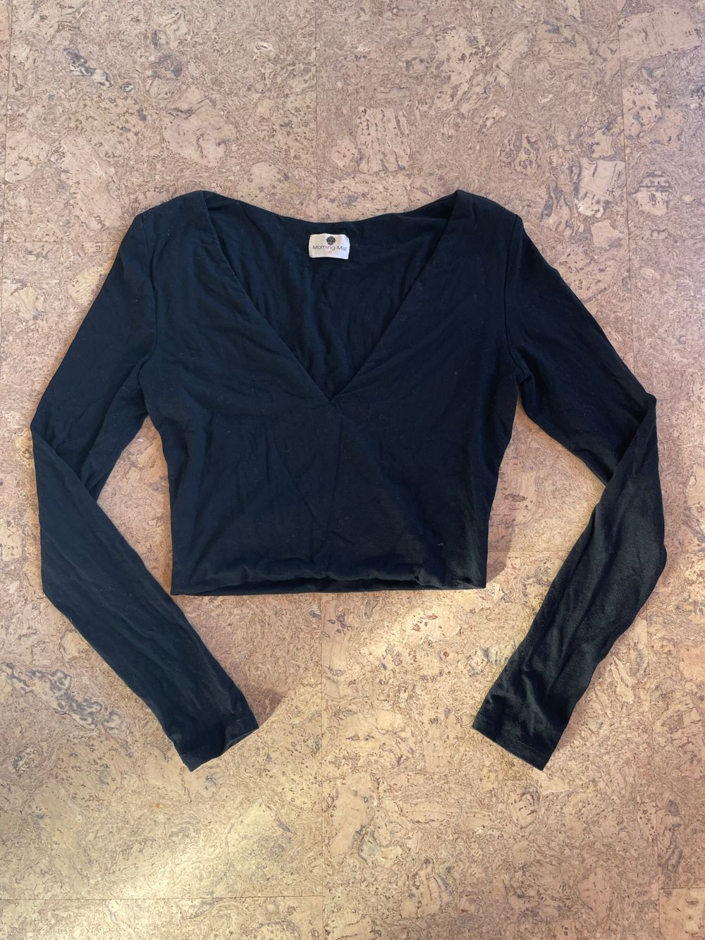 Black Longsleeve Crop