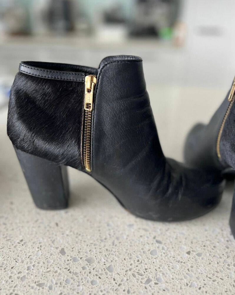 Ankle Boot - size 40