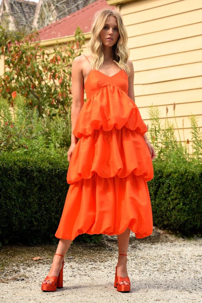 crazy in love orange dress Beyonc in Versace Dress from Spring 2003 Collection Crazy In Love Music Video @versace @beyonce @donatella_versace