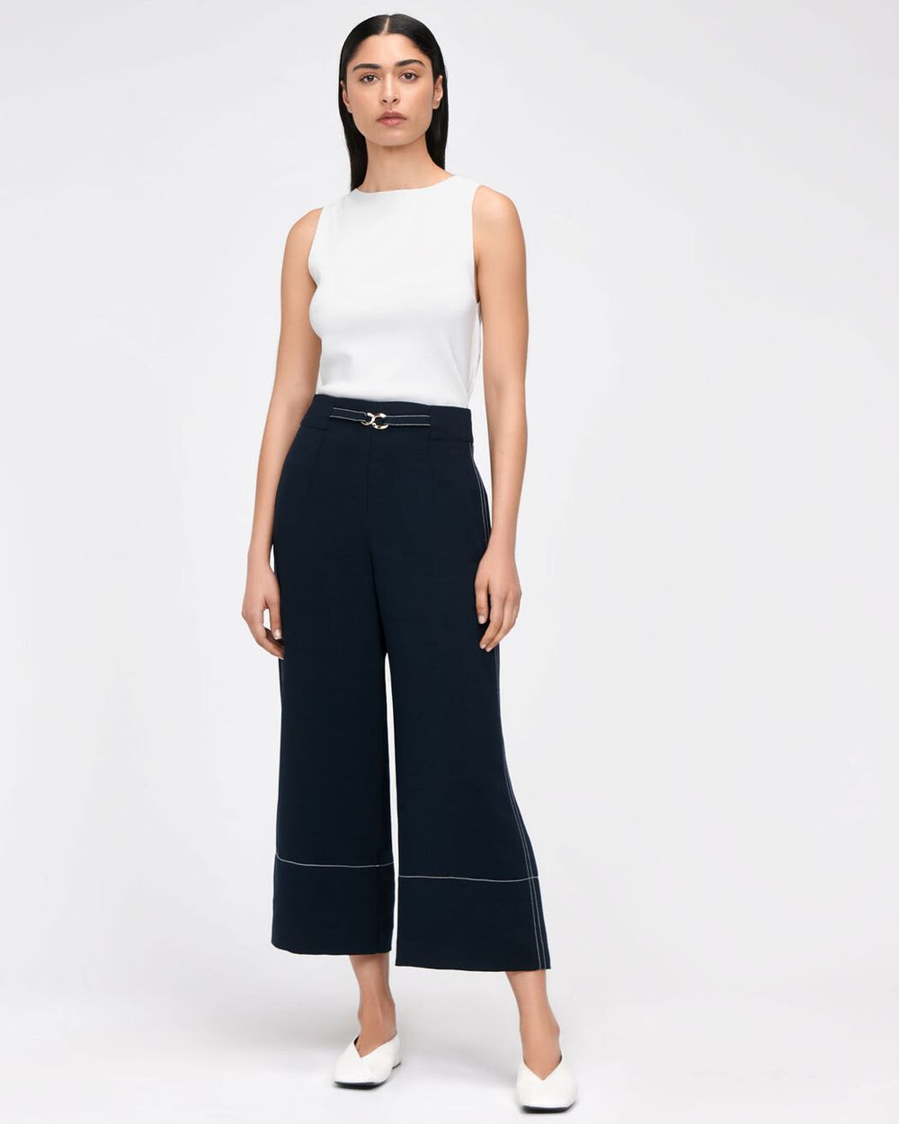 Veronika Maine BNWT - 8 Navy Cropped Wide Leg Pants