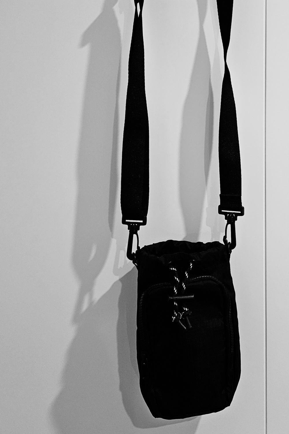 Cotton on Black Crossbody Waterbottle Bag