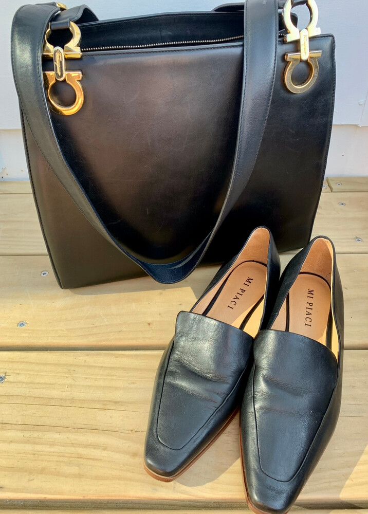 Vintage SALVATORE FERRAGAMO Gancini Shoulder Bag