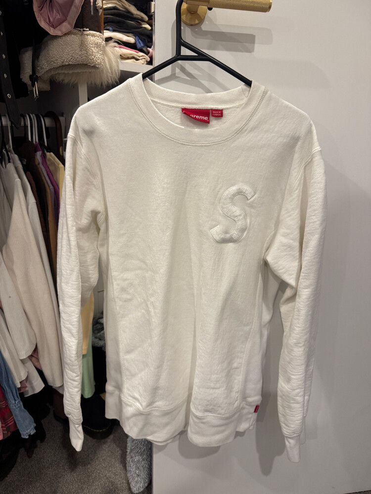 Supreme Sweater Size M