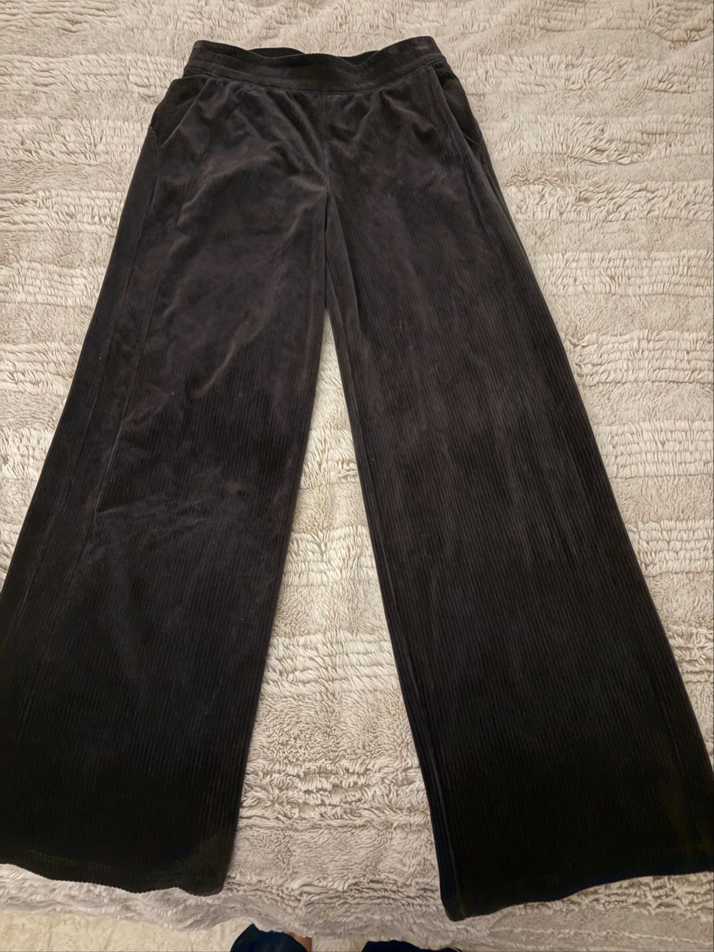Lululemon Corduroy Pants Lulu size 6 nz size 10