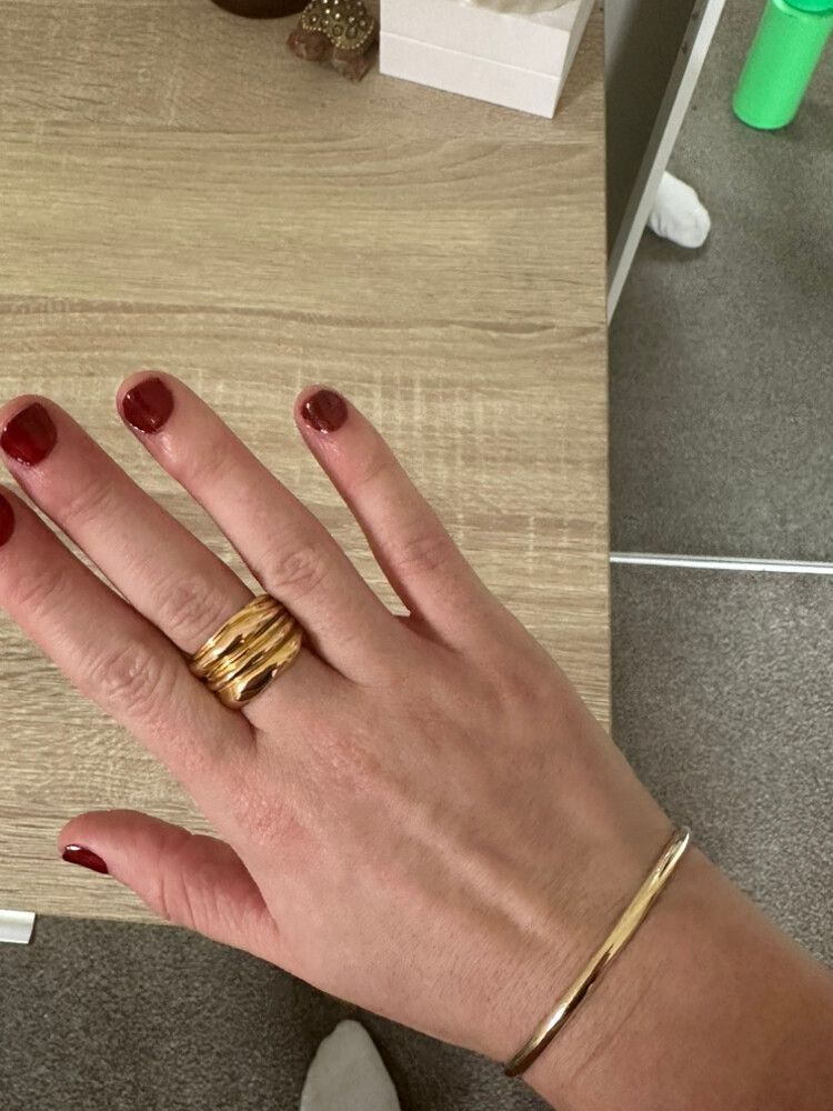 Nina Gordon Ring
