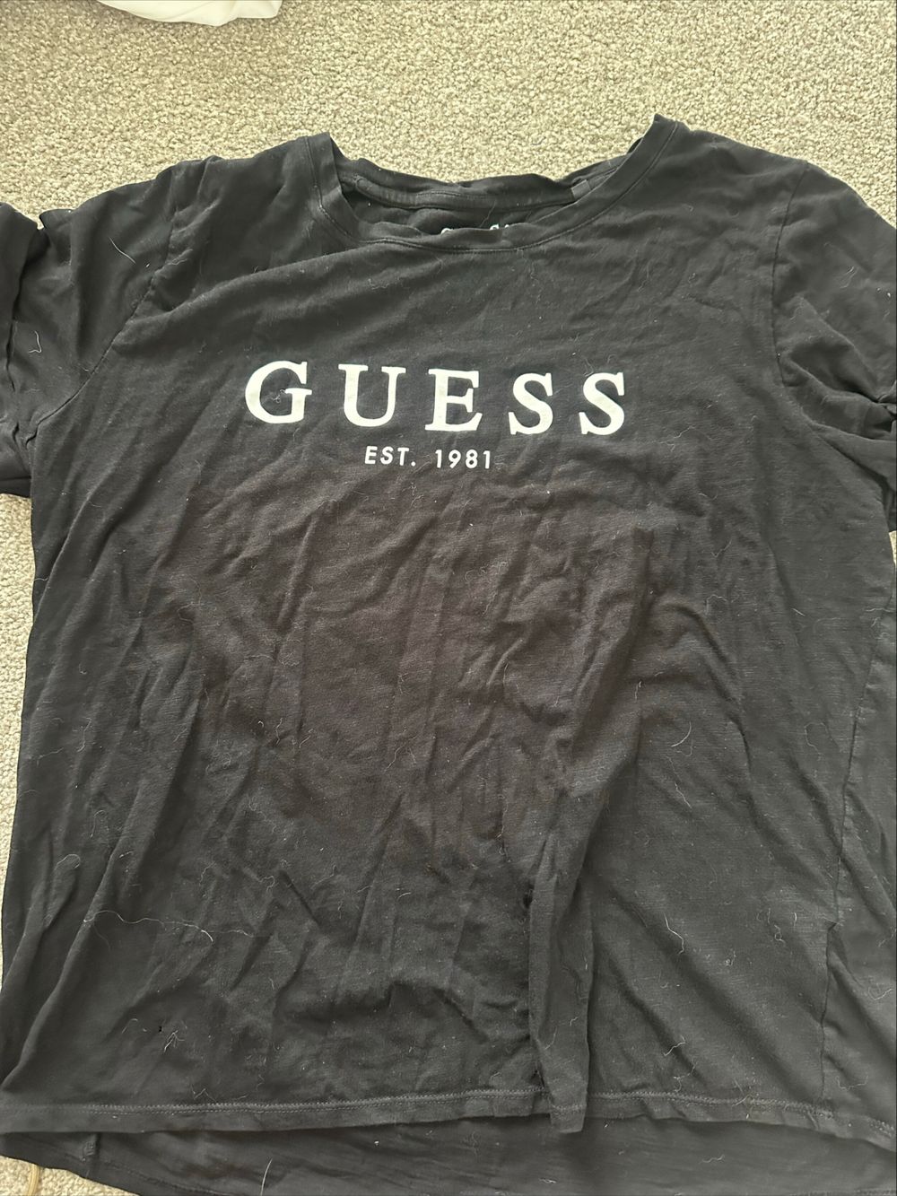 Guess T shirt